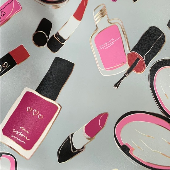 ๐ธ MAKEUP TOTE ๐ธ - Picture 8 of 11